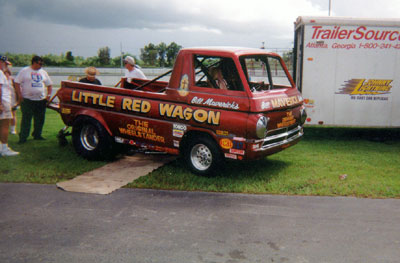 bill maverick little red wagon